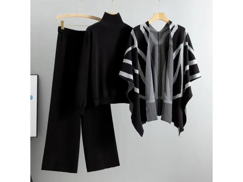 Πλεκτό Σετ με Πόντσο και Ζιβάγκο