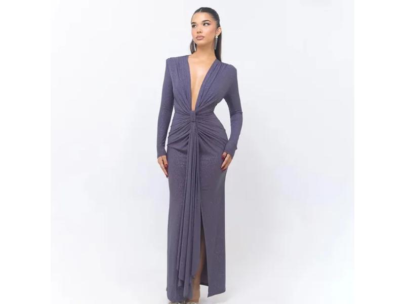 Maxi Φόρεμα με Λάμψη και Βαθύ Ντεκολτέ