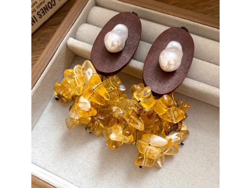 Σκουλαρίκια Amber Burst με Ξύλο και Πέρλα