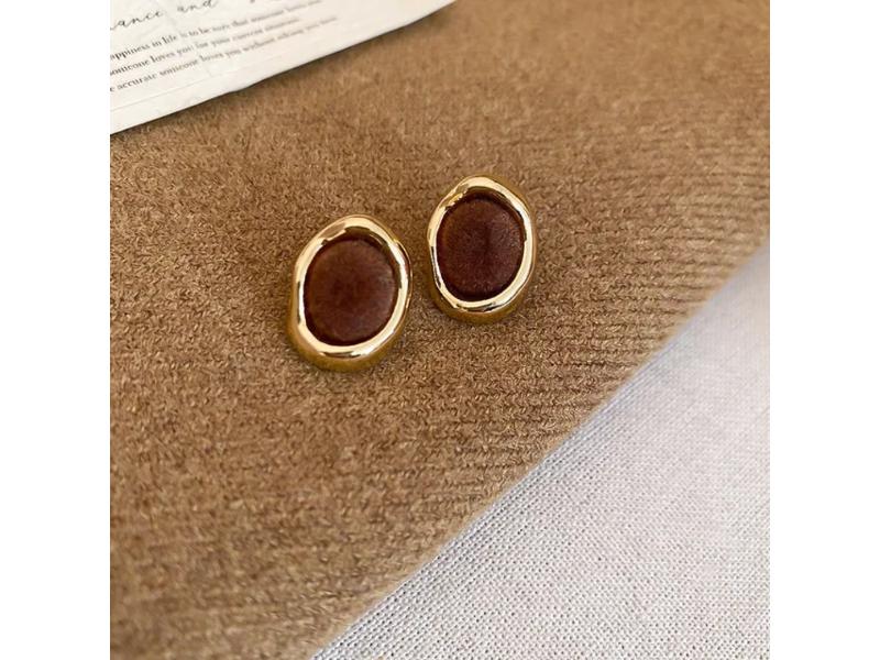 Σκουλαρίκια Velvet Oval Καφέ