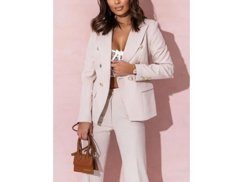 Σετ Κομψό Με Διπλόκουμπο Σακάκι Και Παντελόνα Off White