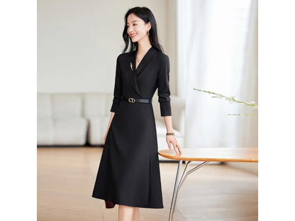 Μίντι Φόρεμα με Ζώνη και Κλασικό Γιακά