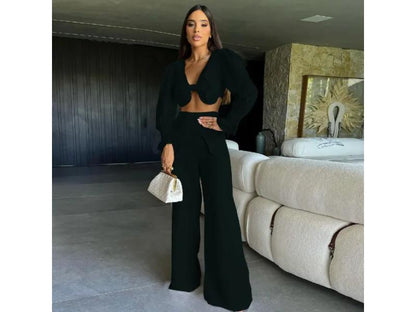 Σετ με Φλοράλ Λεπτομέρειες και Παντελόνι