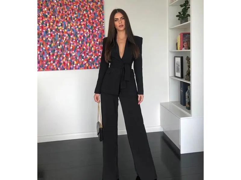 Μαύρο Σετ με Blazer και Ψηλόμεσο Παντελόνι