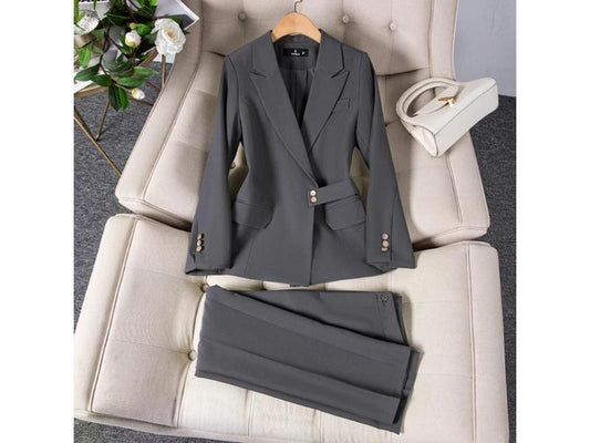 Κοστούμι με Σακάκι και Παντελόνι