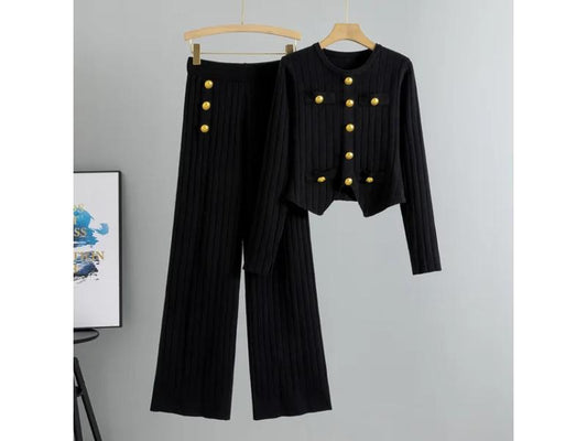 Πλεκτό Σετ με Χρυσά Κουμπιά