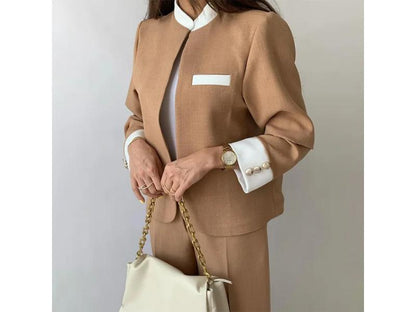 Σετ Μπλέιζερ με Παντελόνι και Κοντράστ Λεπτομέρειες