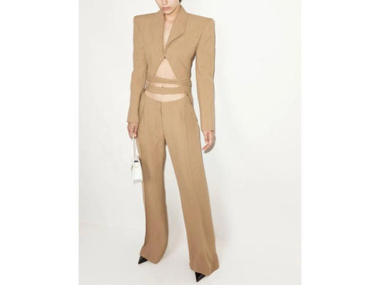 Camel Σετ Blazer με Cut-Out Λεπτομέρειες