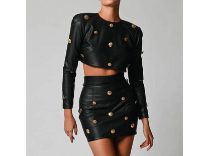 Δερμάτινο Σετ με Χρυσές Λεπτομέρειες