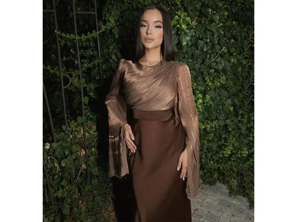 Maxi Φόρεμα με Αέρινα Μανίκια και Εφαρμοστή Μέση