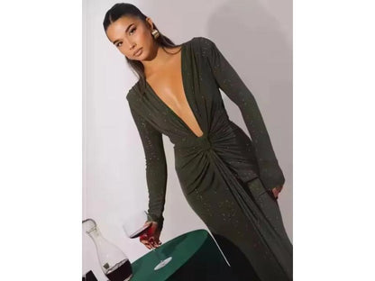 Maxi Φόρεμα με Λάμψη και Βαθύ Ντεκολτέ