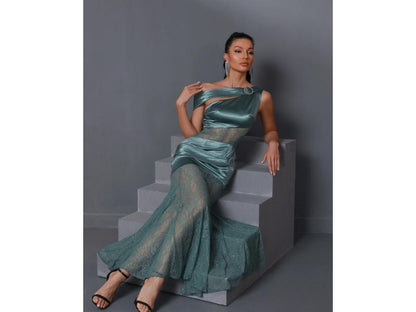 Maxi Φόρεμα με Δαντέλα και Σατέν Λεπτομέρειες