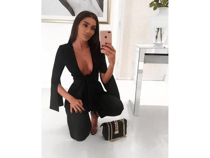Μαύρο Σετ με Σακάκι Deep Plunge και Παντελόνι