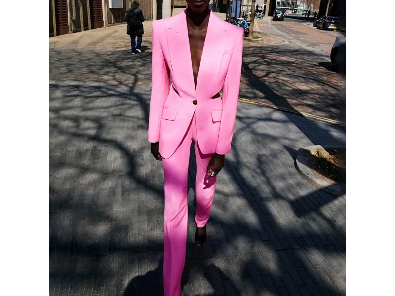 Ροζ Κοστούμι με Blazer Cut-Out και Ψηλόμεσο Παντελόνι