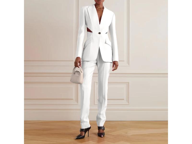 Ροζ Κοστούμι με Blazer Cut-Out και Ψηλόμεσο Παντελόνι