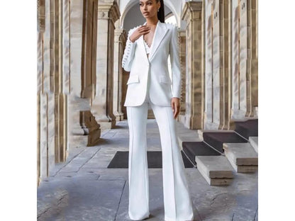 Λευκό Κοστούμι με Πέρλες στα Μανίκια