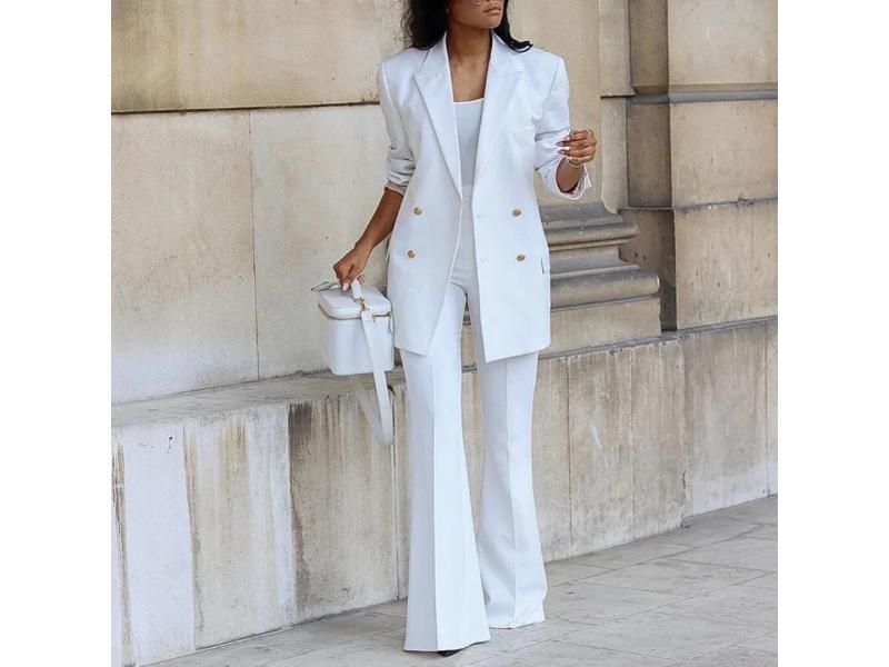 Λευκό Σετ Blazer με Κουμπιά και Παντελόνι Καμπάνα
