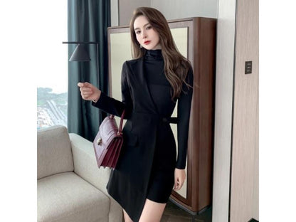 Μίνι Φόρεμα Blazer με Ασύμμετρο Σχέδιο