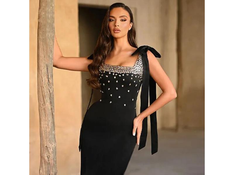 Μίνι Φόρεμα με Γυάλινες Πέτρες και Φιόγκους στους Ώμους