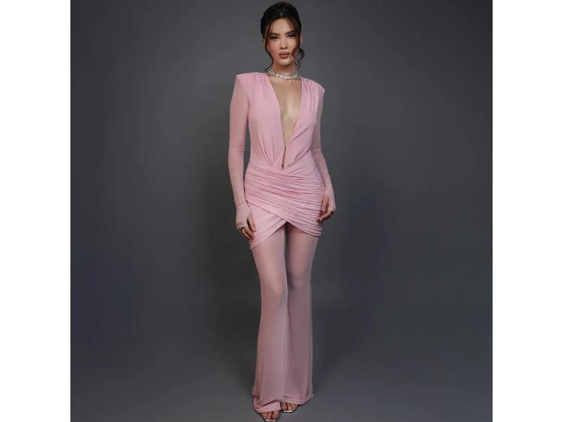 Ολόσωμη Φόρμα Διάφανη με Βαθύ Ντεκολτέ