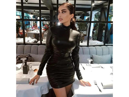 Mini Δερμάτινο Φόρεμα με Ψηλό Λαιμό