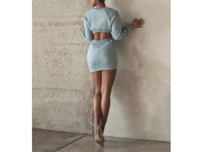 Σετ Mini Φόρεμα με Cut-Out και Cropped Φούτερ
