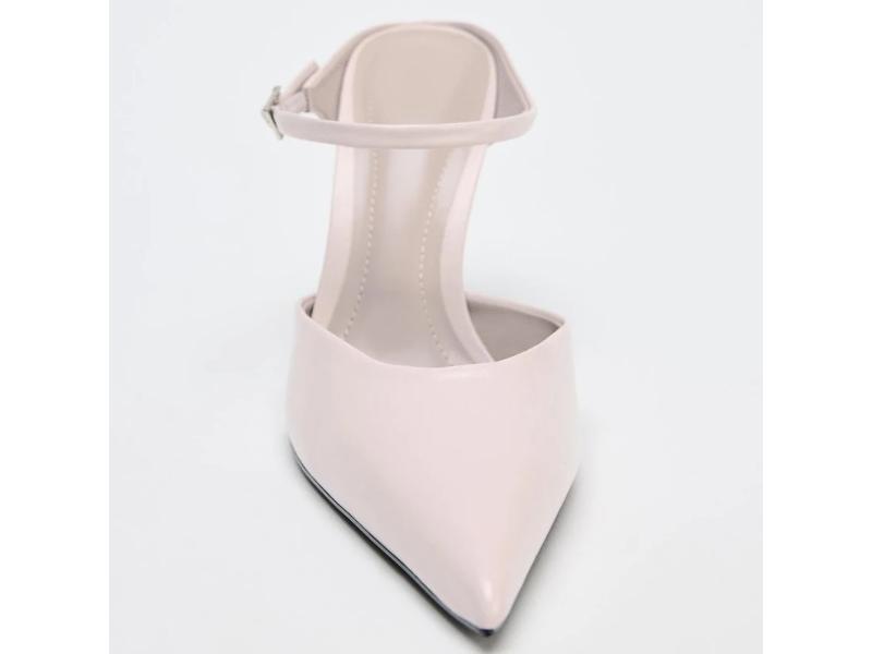 Γόβες Slingback σε Nude