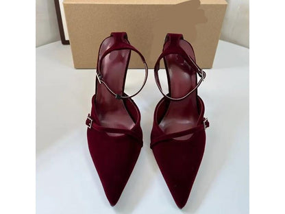 Γόβες Velvet Double-Strap σε Burgundy
