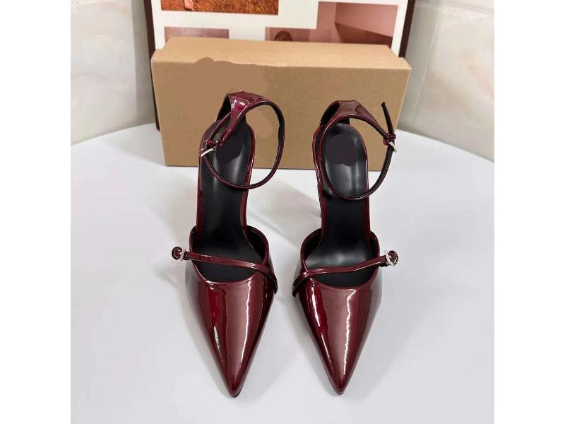 Γόβες Strappy Pointed σε Black