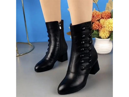 Ankle Μπότα με Κουμπιά σε Black