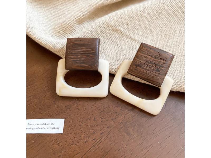 Σκουλαρίκια Wooden Square Drop Brown