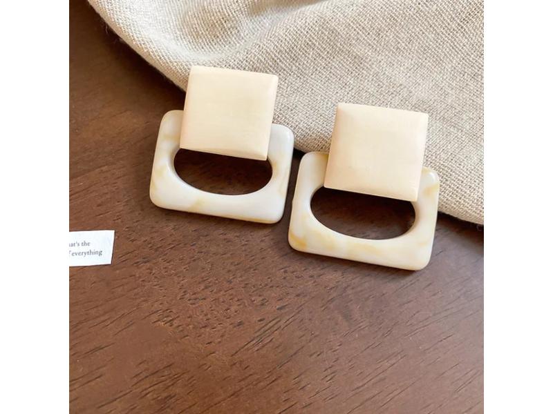 Σκουλαρίκια Wooden Square Drop Cream