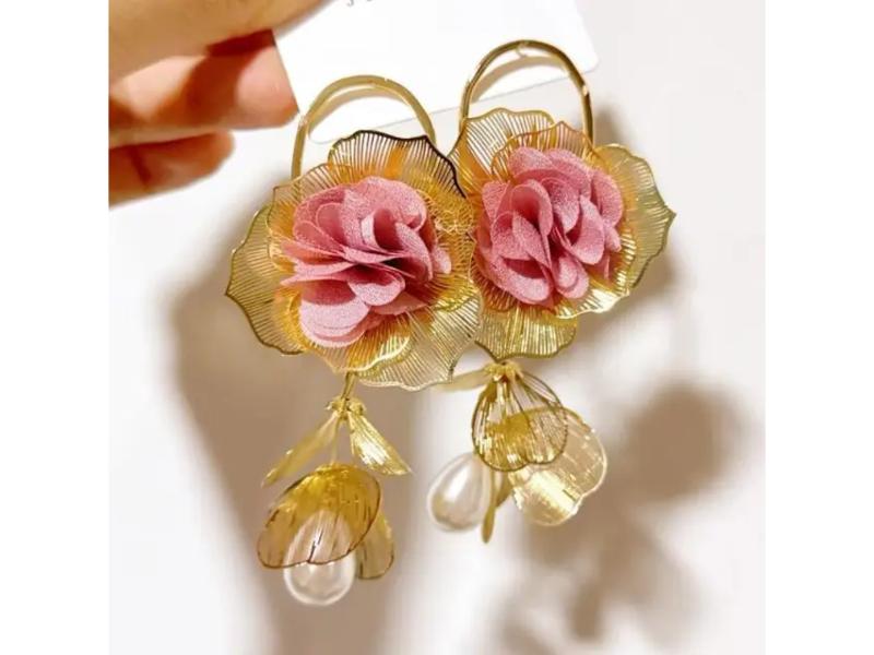 Σκουλαρίκια Floral Petal Ροζ