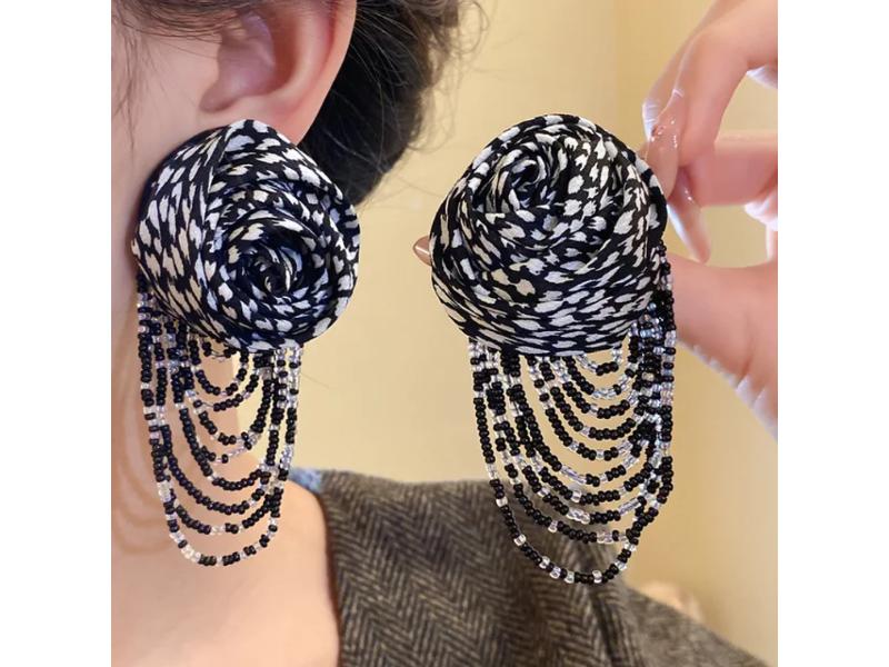 Σκουλαρίκια Fabric Rose Black & White