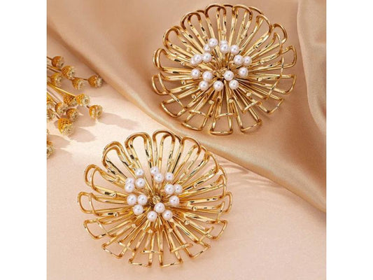Χρυσά Flower Burst Earrings με Λευκές Πέρλες