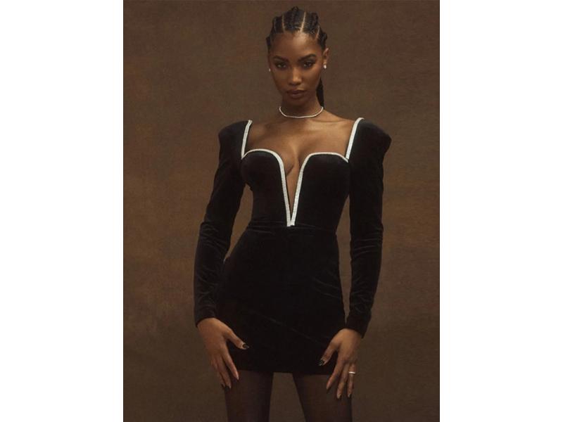 Mini Φόρεμα Velvet με Βαθύ V