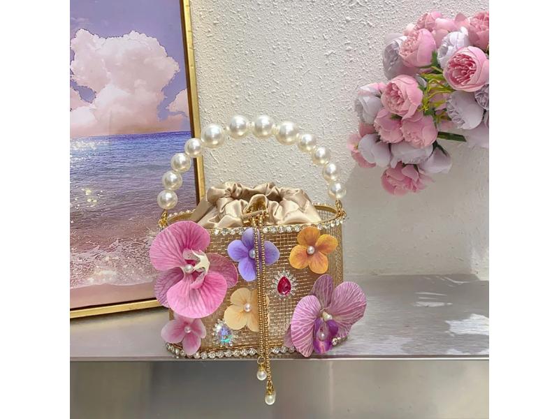 Floral pearl bucket bag
