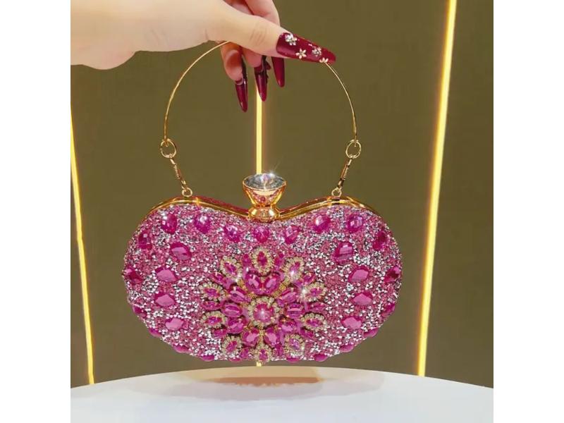 Jeweled heart crystal clutch bag