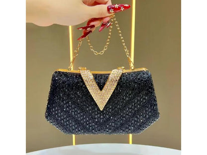 Crystal V Clutch