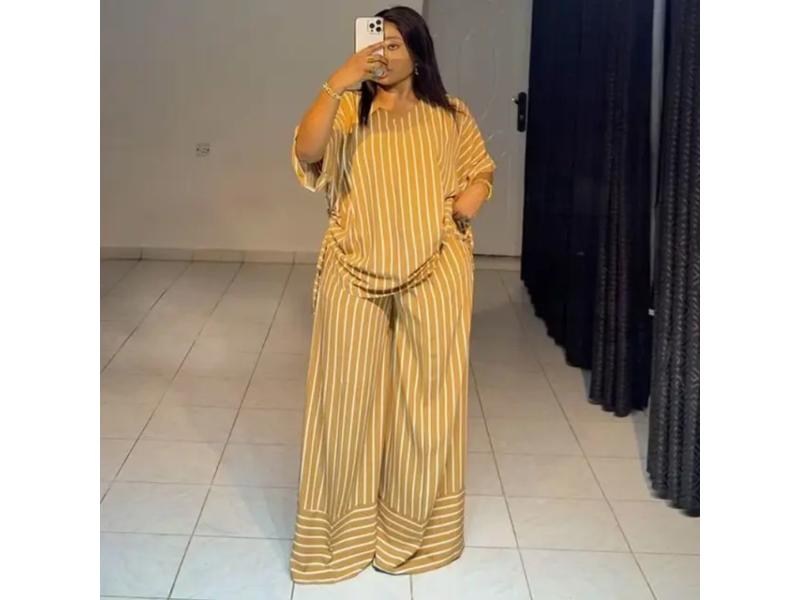 Ριγέ Loose Σετ Με Wide Leg Παντελόνα Mustard