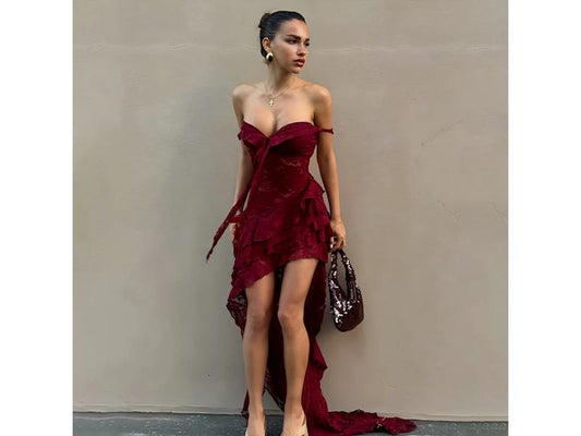 Maxi Δαντελωτό Φόρεμα Με Ασύμμετρο Σχέδιο Burgundy