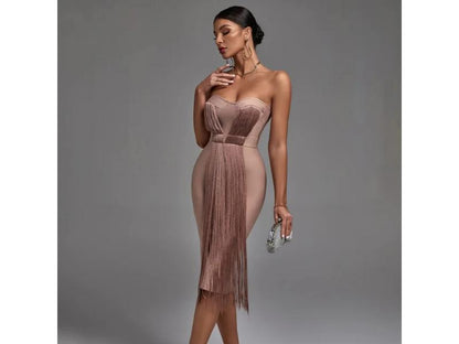 Μίντι Φόρεμα Με Κρόσσια Και Strapless Σχέδιο
